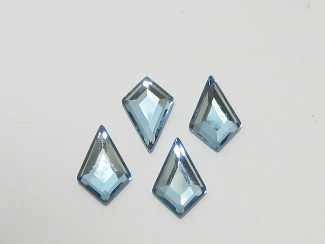 10 pcs. KITE 8.6x5.6mm AQUAMARINE FLATBACK European Rhinestones